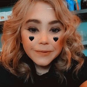 Meet your Posher, Cami